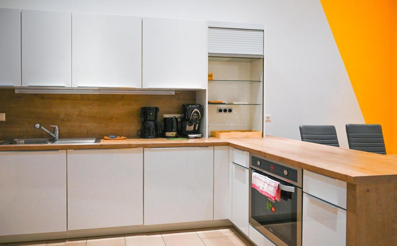 Modern Apartment Wiener Stadthalle Bagian luar foto