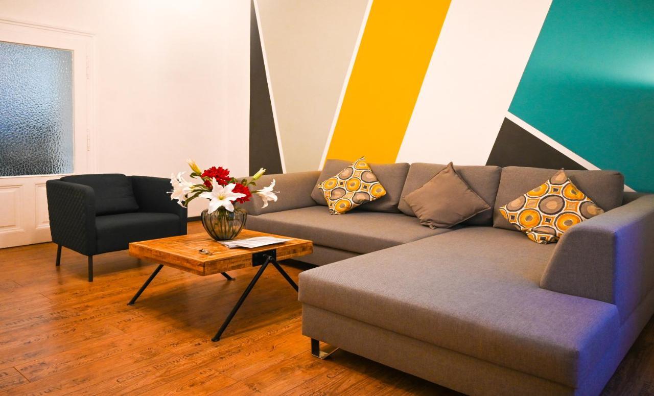 Modern Apartment Wiener Stadthalle Bagian luar foto